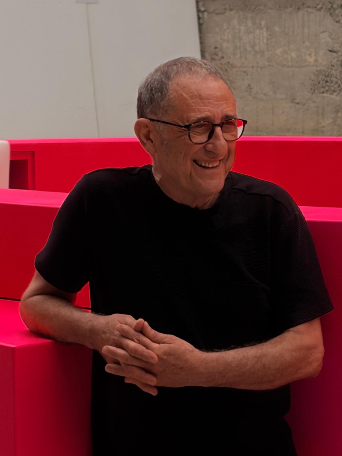Miguel Arraiz, mid-build portrait in the workshop